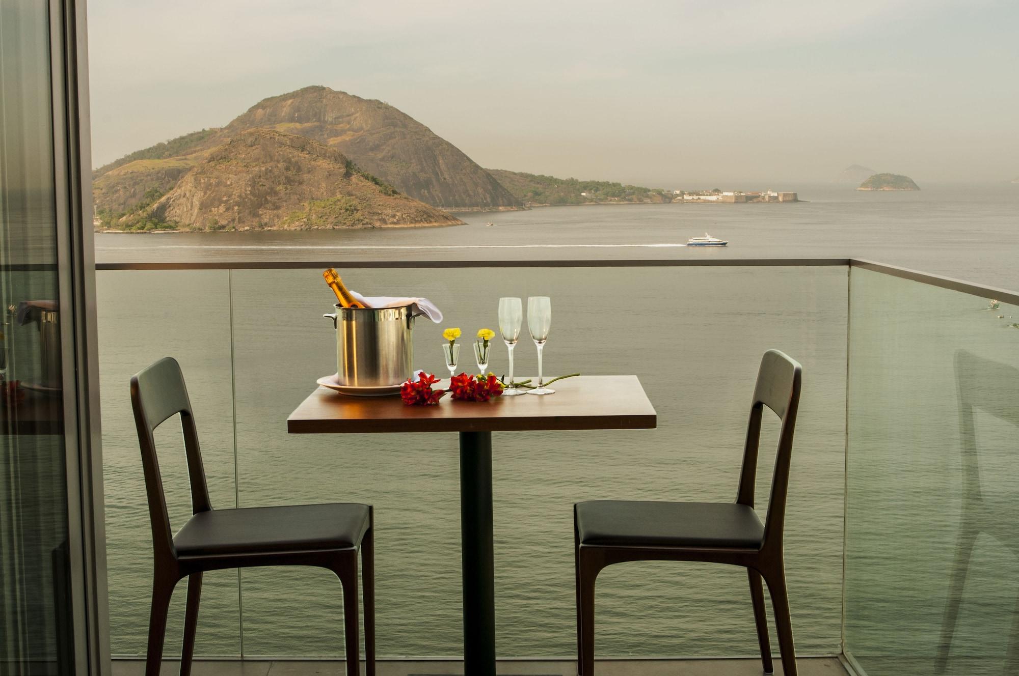 H Niteroi Hotel Kültér fotó