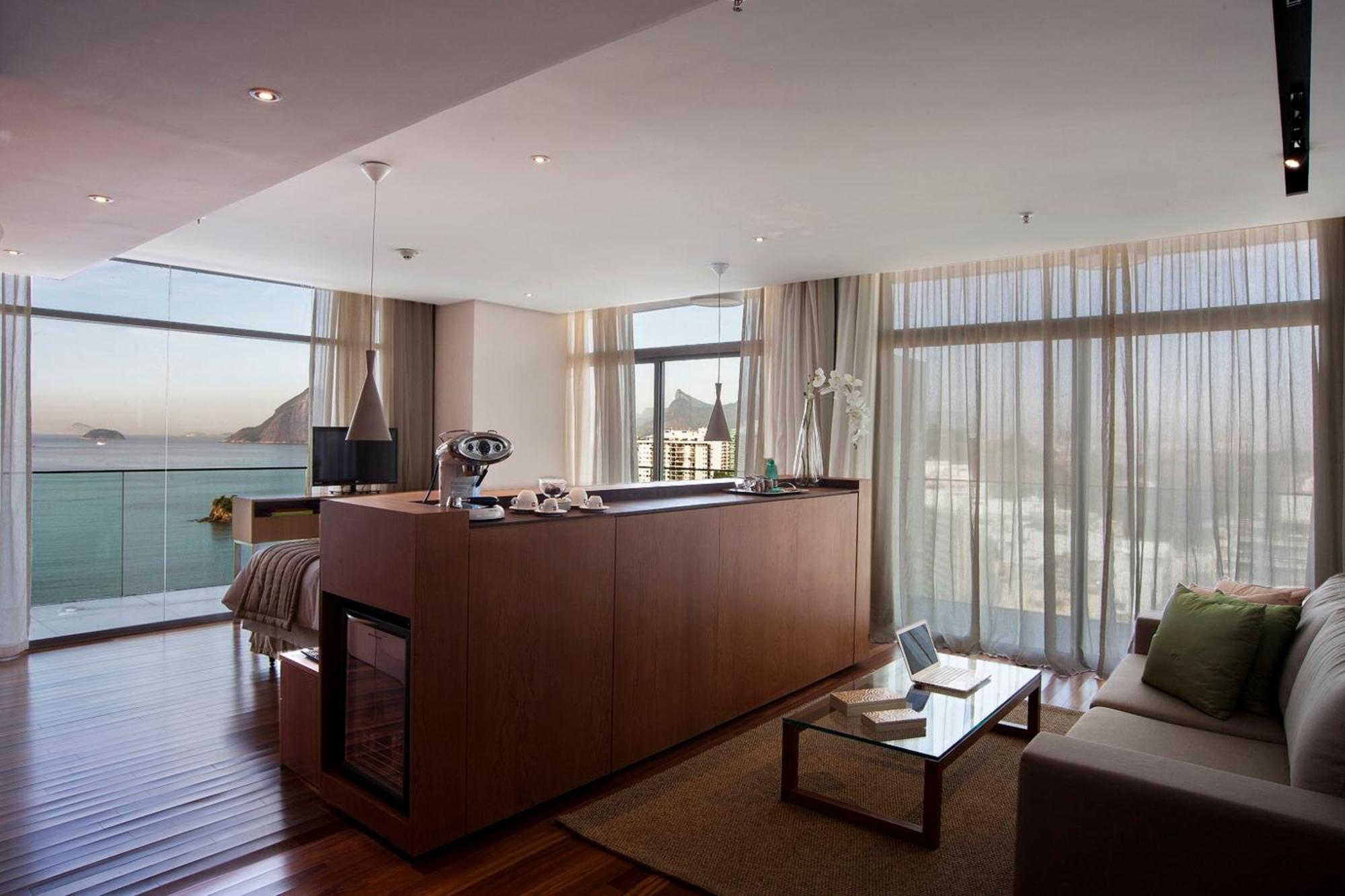 H Niteroi Hotel Kültér fotó