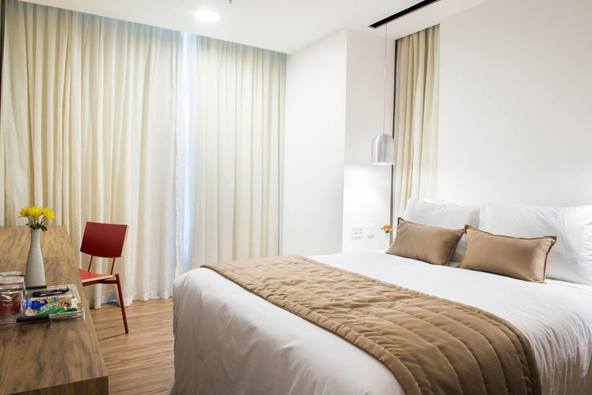 H Niteroi Hotel Kültér fotó